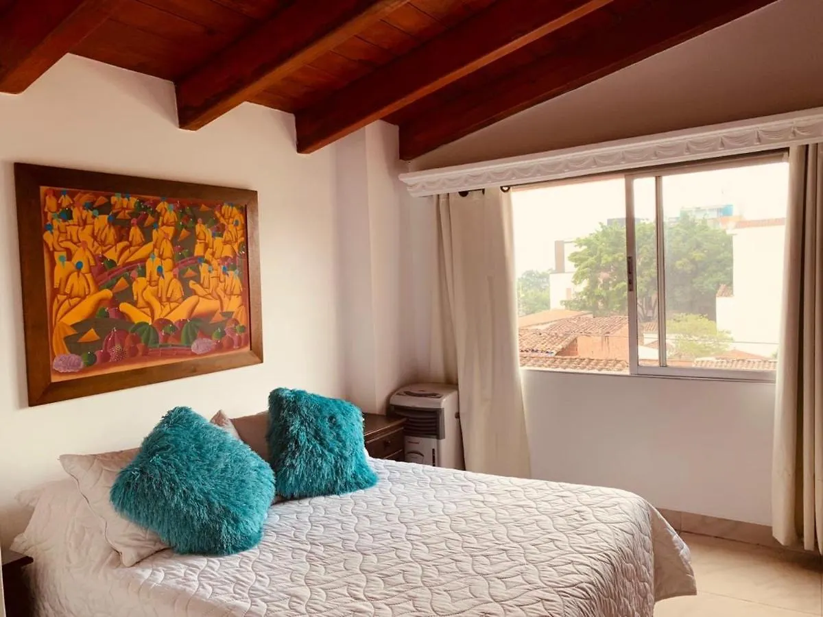 Hotel Lleras Premium #1 Medellin 3*,
