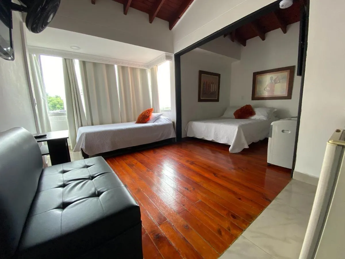 Hotel Lleras Premium #1 Medellin 3*,